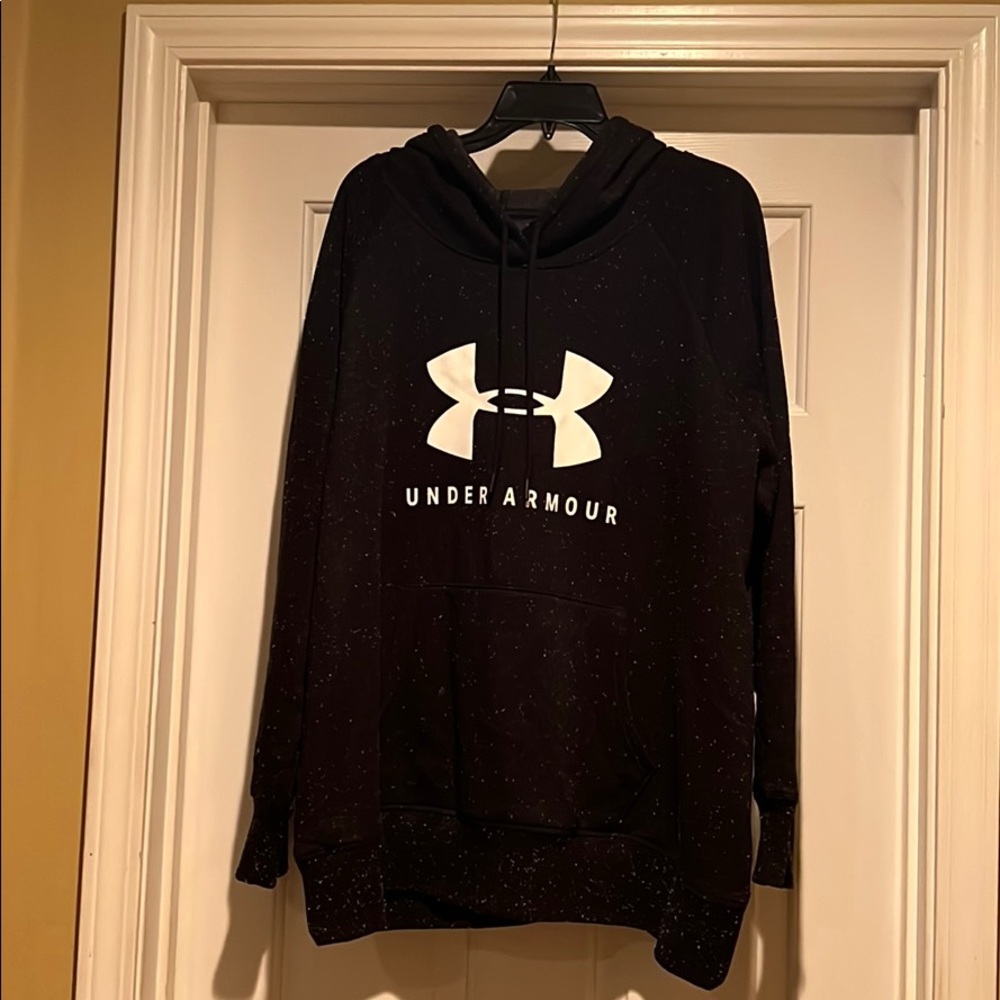 Under Armour sweatshirt hoodie